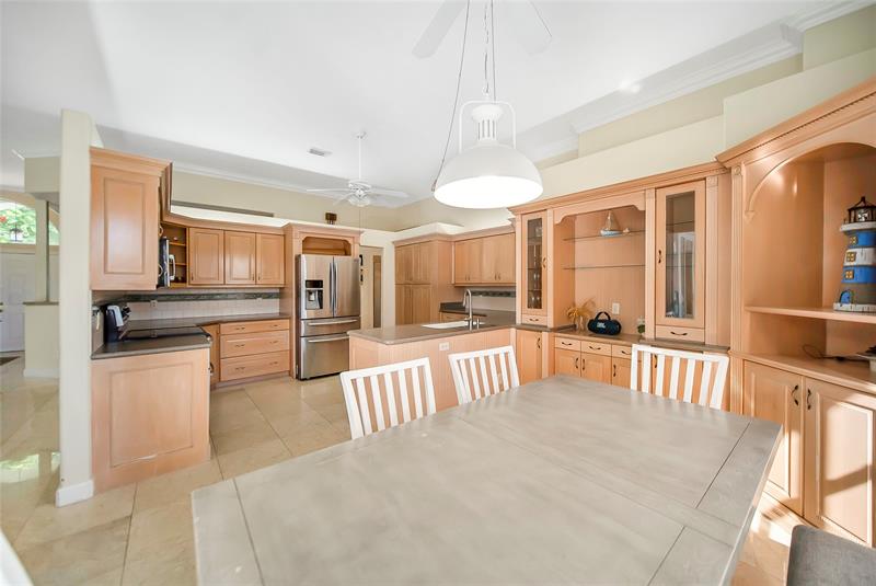 Image 20 of 61 For 7305 Elyse Circle
