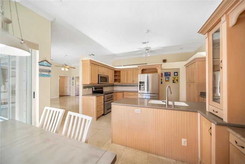 Image 22 of 61 For 7305 Elyse Circle