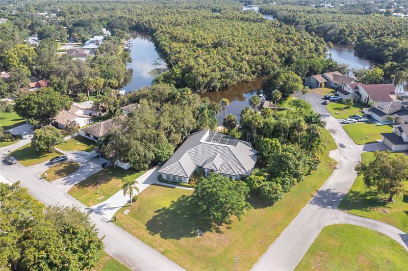 Image 4 of 61 For 7305 Elyse Circle
