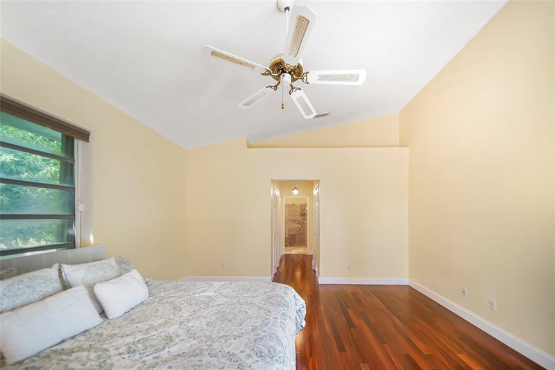 Image 42 of 61 For 7305 Elyse Circle