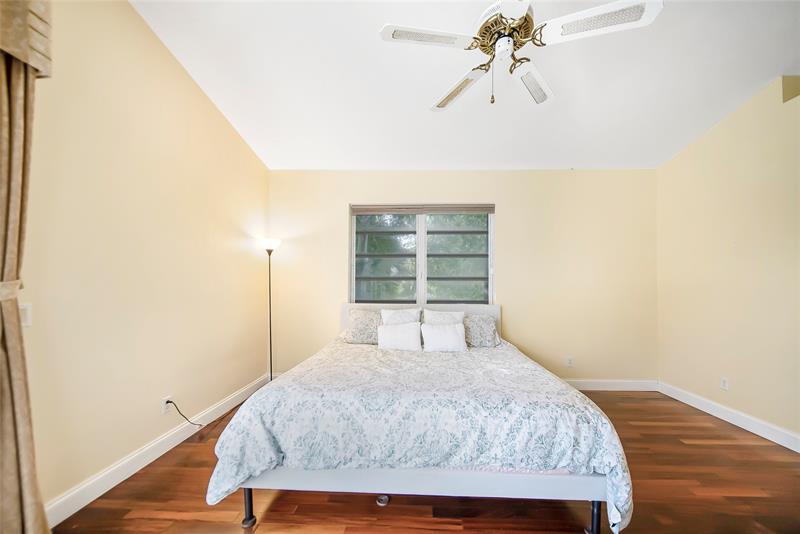 Image 43 of 61 For 7305 Elyse Circle