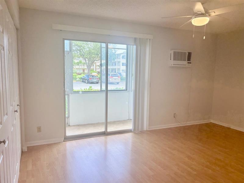Image 10 of 19 For 135 Mansfield D  135