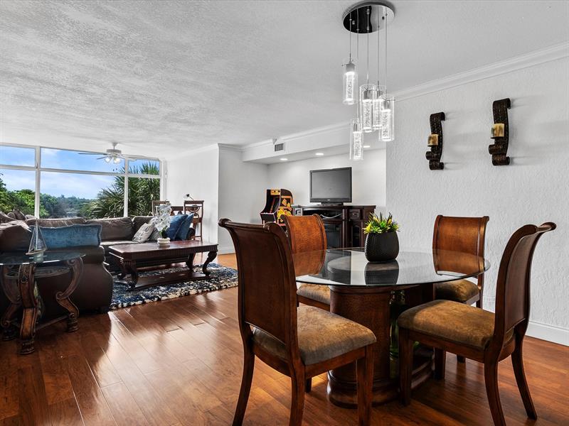 Image 10 of 27 For 4134 Carambola Cir  H403