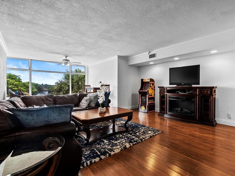 Image 12 of 27 For 4134 Carambola Cir  H403