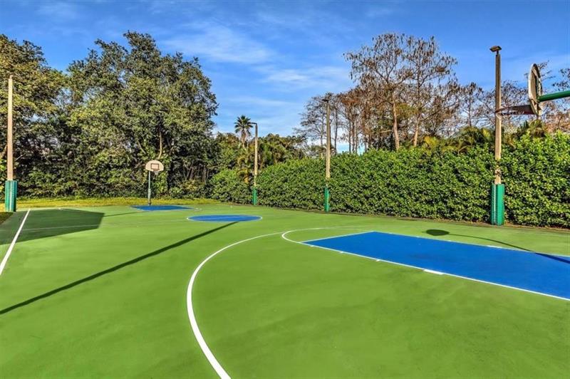 Image 24 of 27 For 4134 Carambola Cir  H403