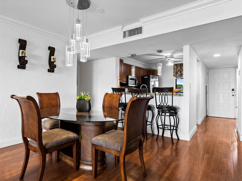 Image 9 of 27 For 4134 Carambola Cir  H403