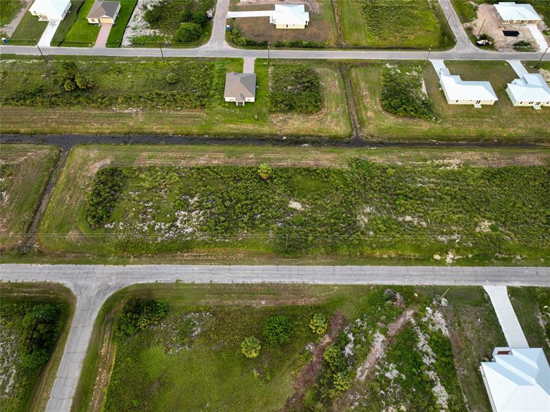 Image 4 of 5 For 641 Royce Rd