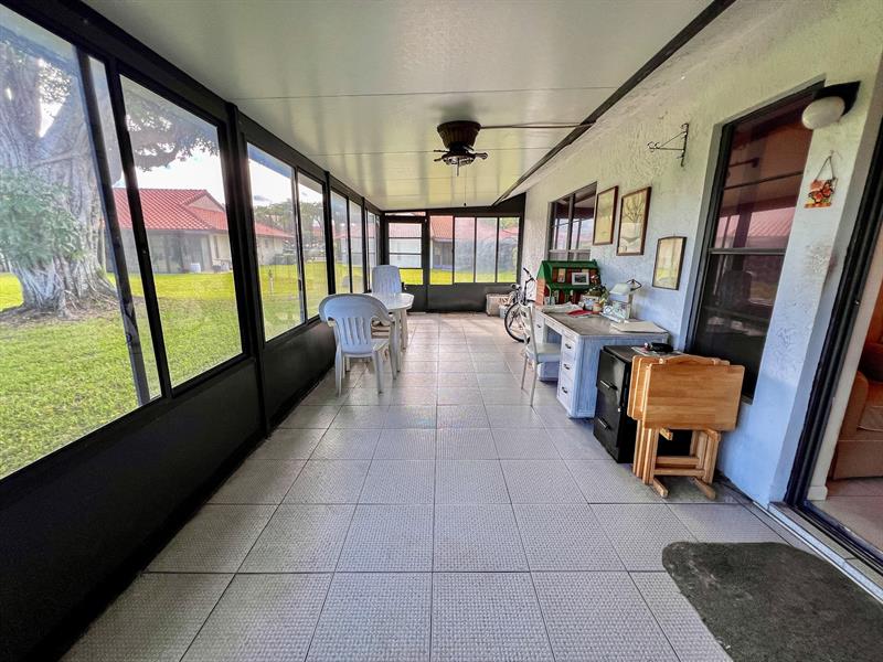 Image 21 of 51 For 10714 Beach Palm Ct  B