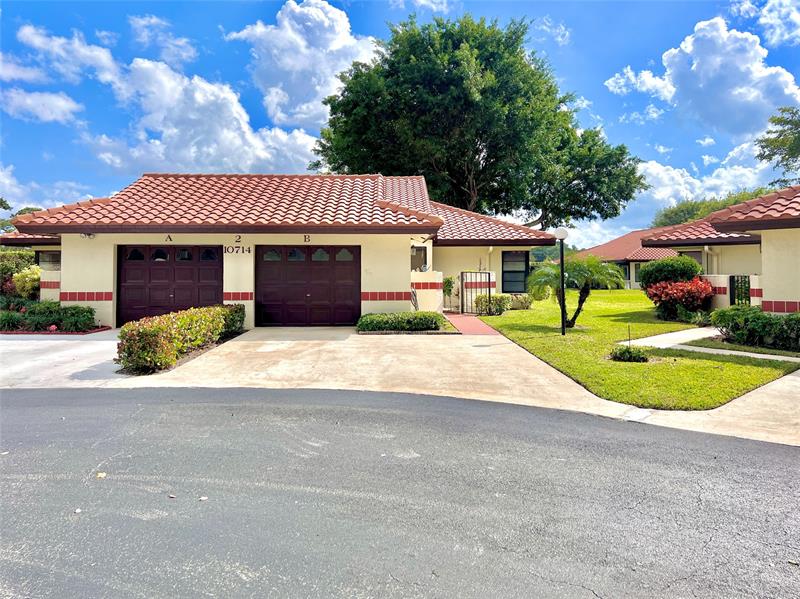 Image 30 of 51 For 10714 Beach Palm Ct  B