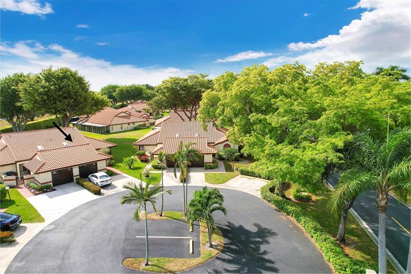 Image 31 of 51 For 10714 Beach Palm Ct  B