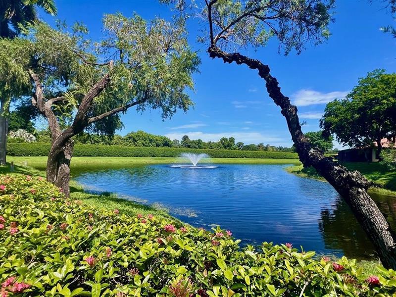 Image 37 of 51 For 10714 Beach Palm Ct  B