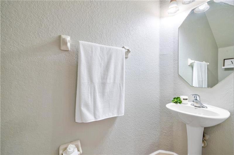 Image 7 of 13 For 8206 Santa Monica Ave  8206