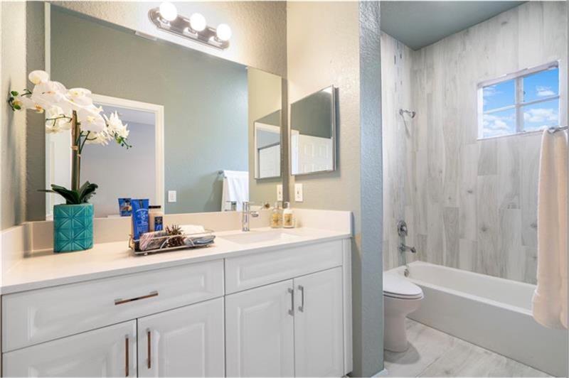 Image 9 of 13 For 8206 Santa Monica Ave  8206