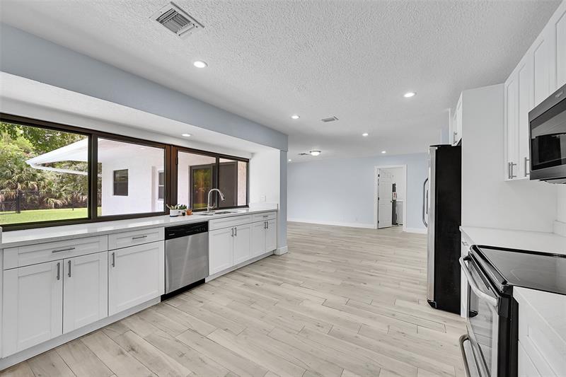 Image 15 of 48 For 9254 13th Pl
