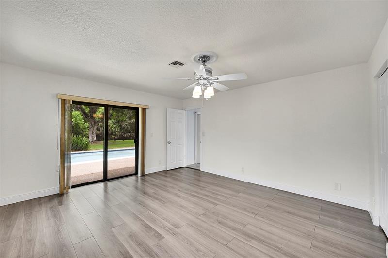 Image 22 of 48 For 9254 13th Pl