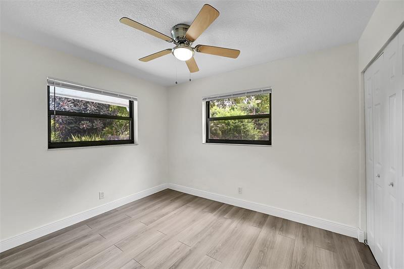 Image 26 of 48 For 9254 13th Pl