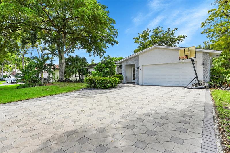 Image 3 of 48 For 9254 13th Pl