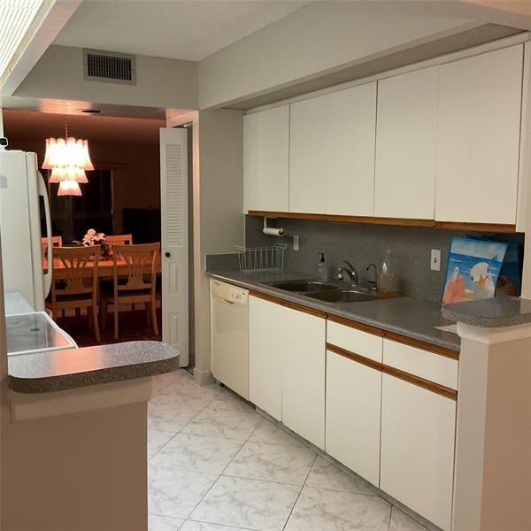 Image 13 of 70 For 1705 Andros Isle B2