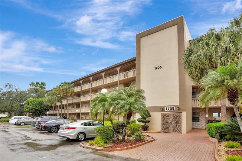 Image 37 of 70 For 1705 Andros Isle B2