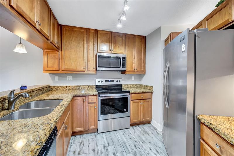 Image 21 of 43 For 8409 Trent Court  A