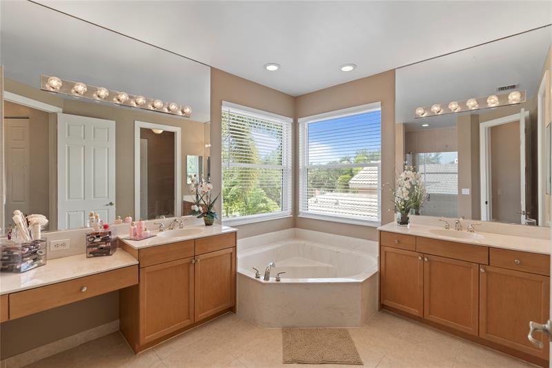 Image 44 of 64 For 4711 186th Way