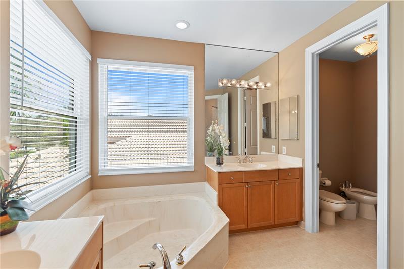 Image 46 of 64 For 4711 186th Way