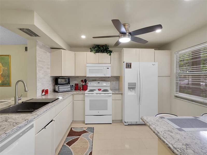 Image 11 of 34 For 3405 Bimini Ln  N1