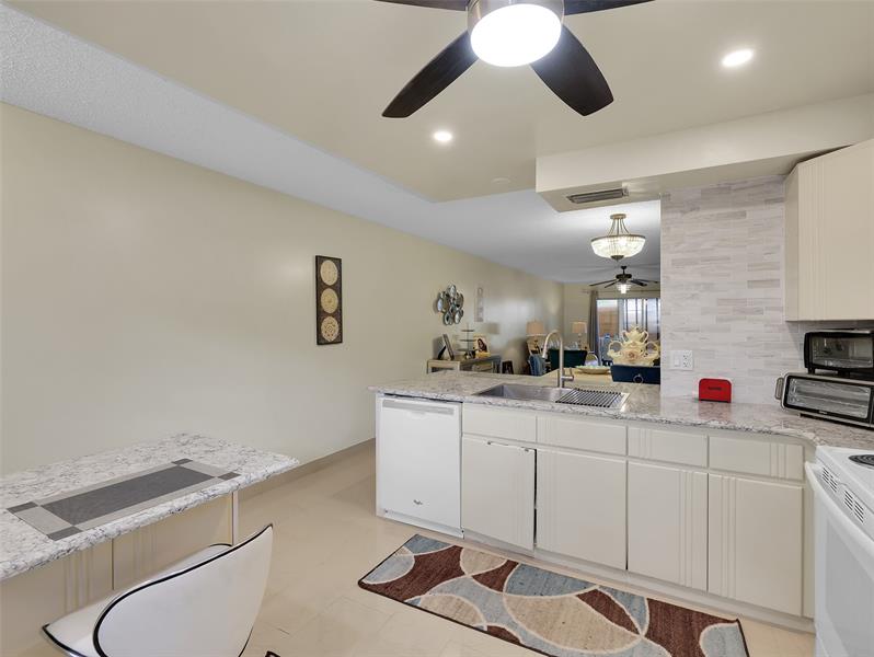 Image 12 of 34 For 3405 Bimini Ln  N1