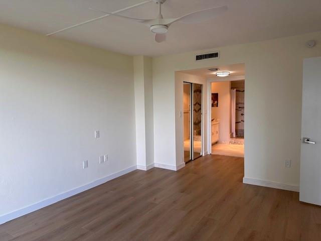 Image 16 of 19 For 155 Ocean Lane Dr  706