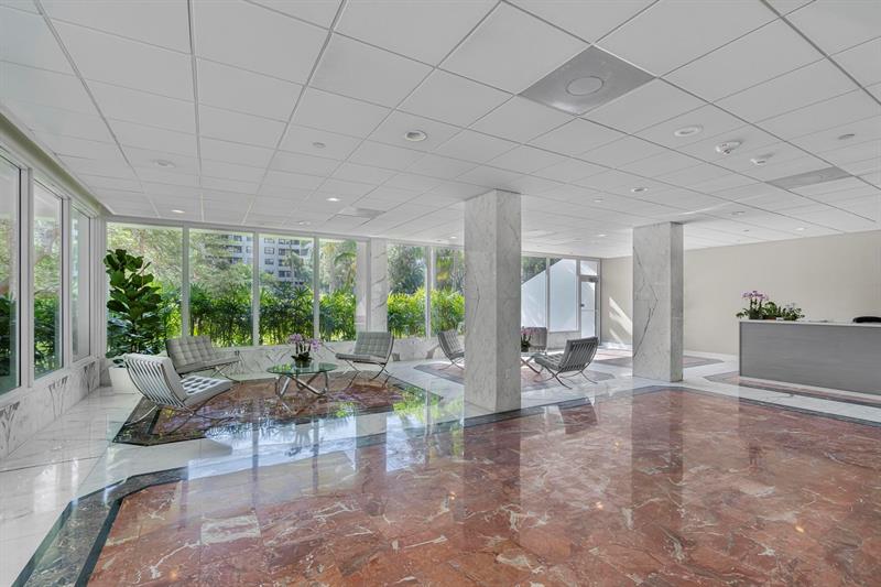Image 4 of 19 For 155 Ocean Lane Dr  706