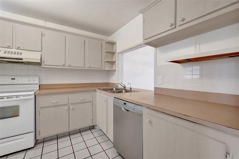 Image 26 of 53 For 9470 Poinciana Pl  308