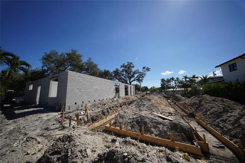 Image 12 of 17 For 1316 Rio Vista Blvd