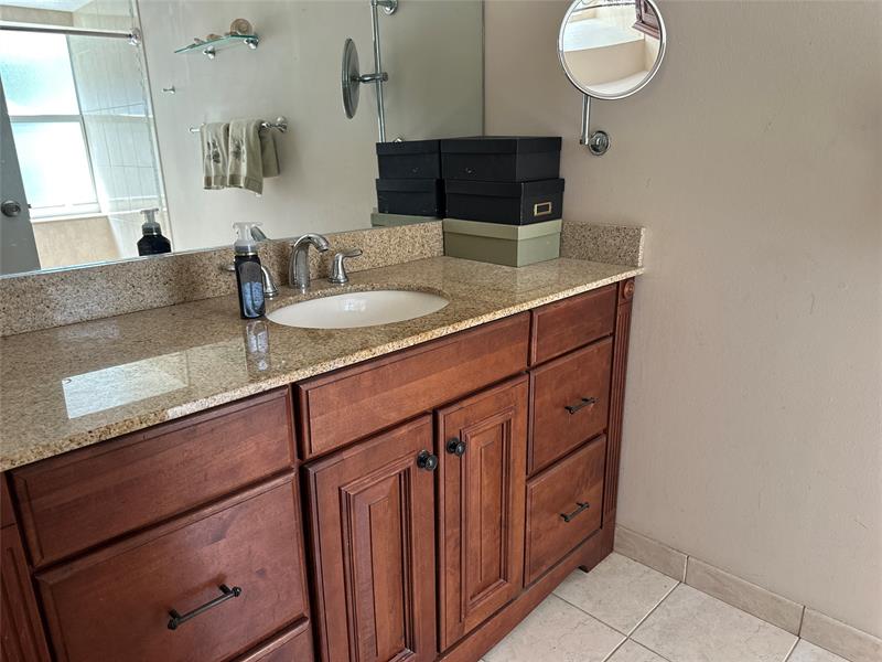 Image 11 of 20 For 12530 11th Ct