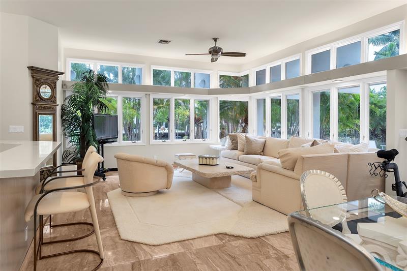 Image 22 of 54 For 18 Nurmi Dr  