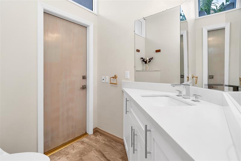 Image 27 of 54 For 18 Nurmi Dr  