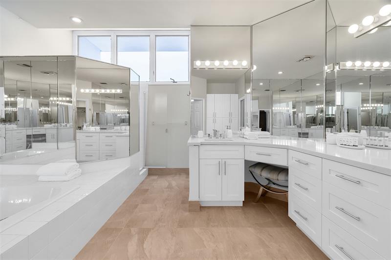 Image 32 of 54 For 18 Nurmi Dr  