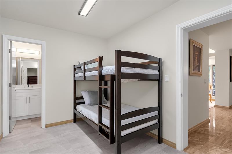 Image 41 of 54 For 18 Nurmi Dr  