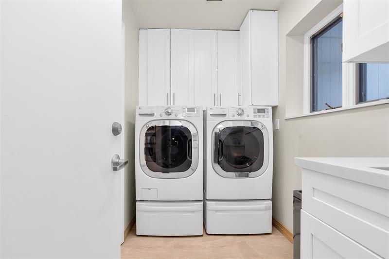 Image 44 of 54 For 18 Nurmi Dr  