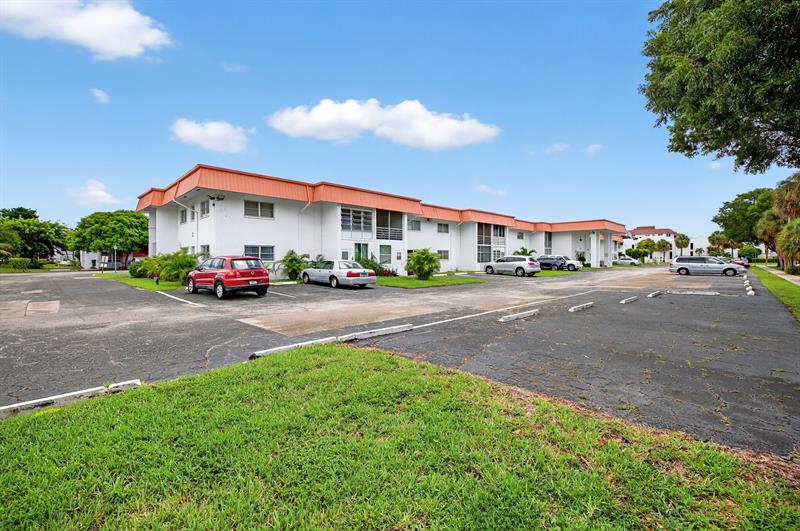 Details for 4881 22nd St  B12, Lauderhill, FL 33313