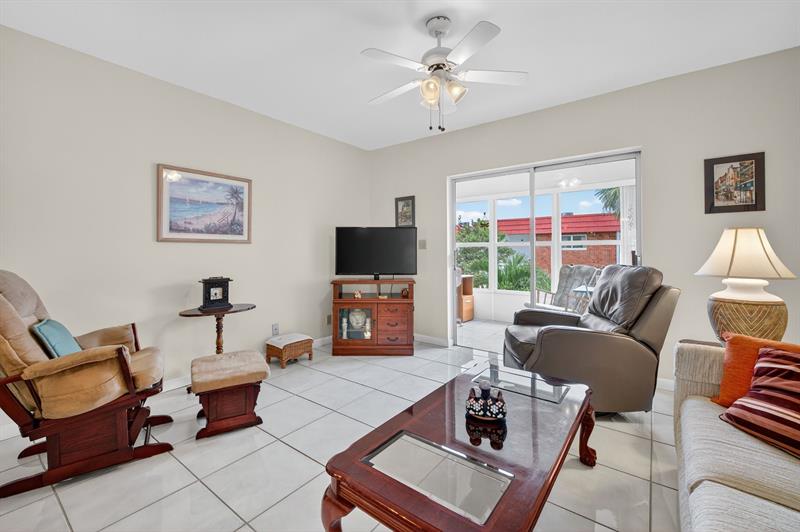 Image 15 of 39 For 4881 22nd St  B12