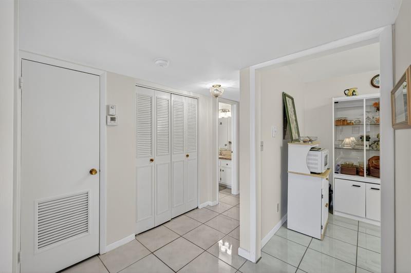 Image 22 of 39 For 4881 22nd St  B12