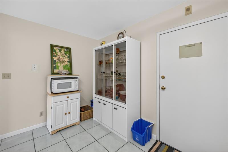 Image 26 of 39 For 4881 22nd St  B12