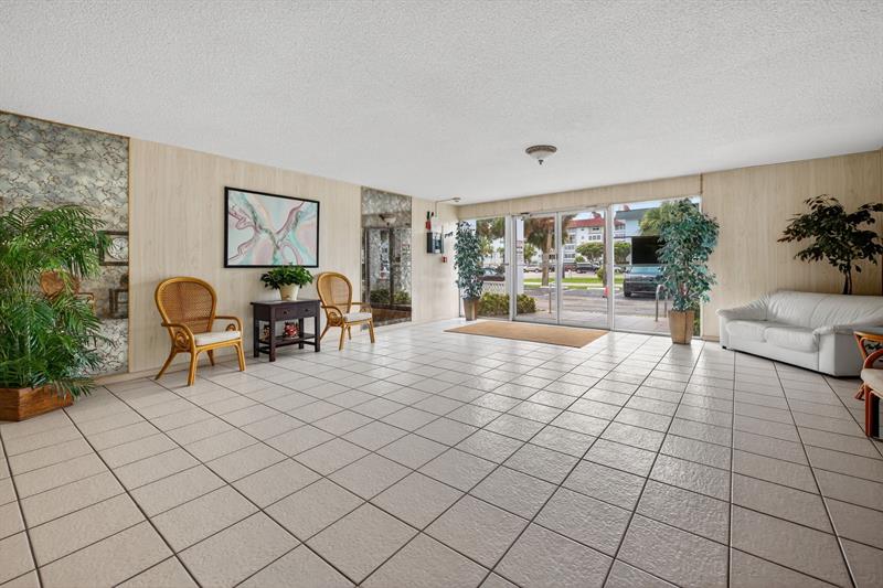 Image 6 of 39 For 4881 22nd St  B12