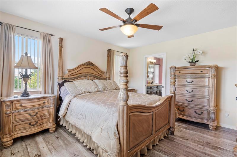 Image 18 of 34 For 5176 121st Dr