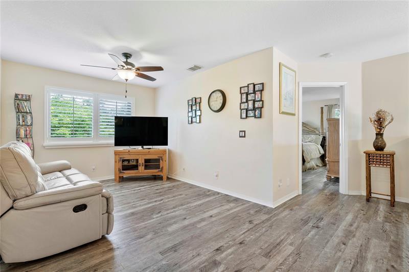 Image 21 of 34 For 5176 121st Dr