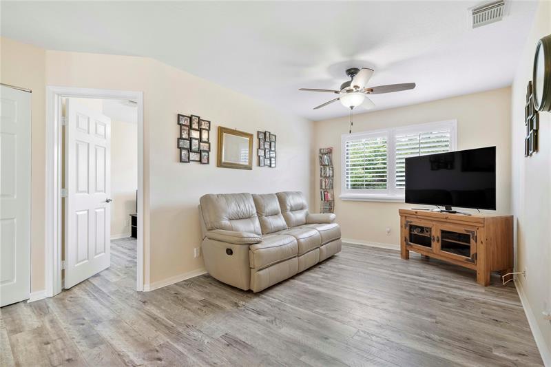 Image 23 of 34 For 5176 121st Dr