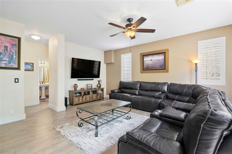Image 7 of 34 For 5176 121st Dr