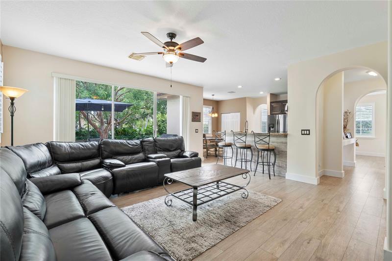 Image 8 of 34 For 5176 121st Dr