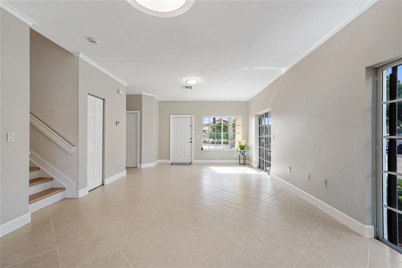 Image 11 of 40 For 4224 Stonecreek Cr  4224