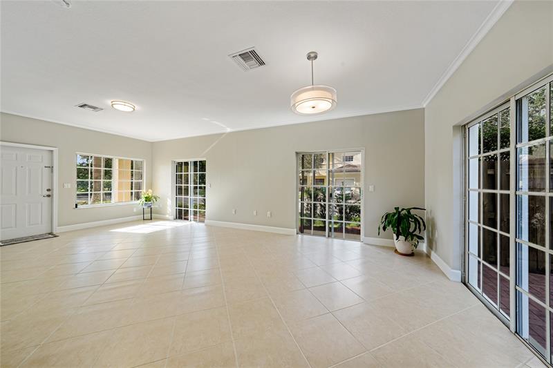 Image 13 of 40 For 4224 Stonecreek Cr  4224